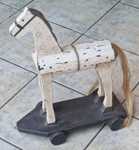 Sehr altes holzpferd vintage - altes,