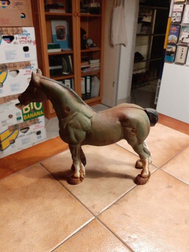 Altes pferd gusseisen - pferd,