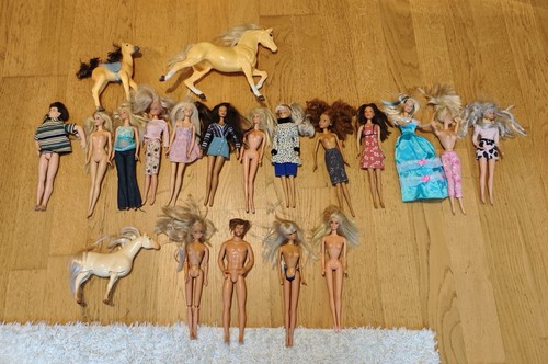 Alte barbiepuppen - 17,